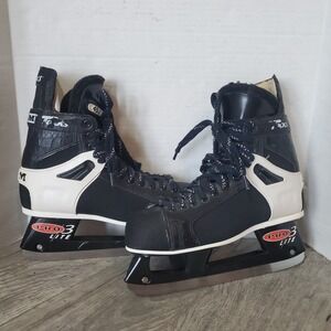 CCM Tacks 452 Ice Hockey Skates Mens Black White Pro 3 Lite Size 9 D/A 43